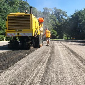 Bannon Paving - Asphalt and Paving Driveways and Parking Lots, Asphalt Patching, Asphalt Resurfacing, Crack Sealing, Milling, Reclaiming/Pulverizing, Sealcoating & Striping